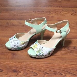 Cute, mint green heels.